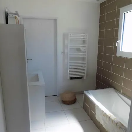 - Maison Recente Avec Piscine Privative Dans Un Quartier Très Calme Villa