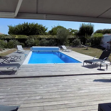 Villa - Maison Recente Avec Piscine Privative Dans Un Quartier Très Calme *