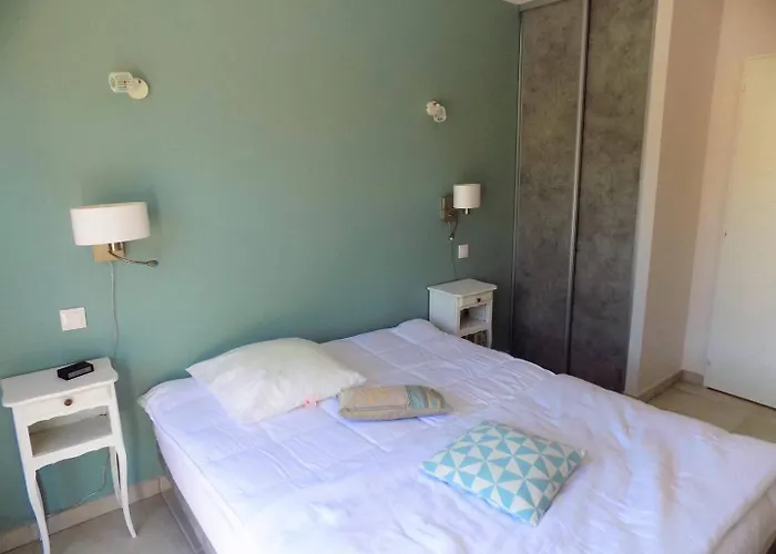 - Maison Recente Avec Piscine Privative Dans Un Quartier Tres Calme Meschers-sur-Gironde