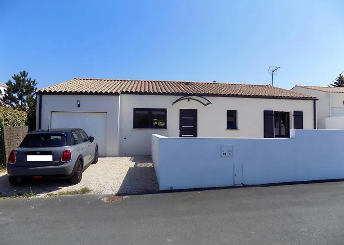 - Maison Recente Avec Piscine Privative Dans Un Quartier Tres Calme Villa